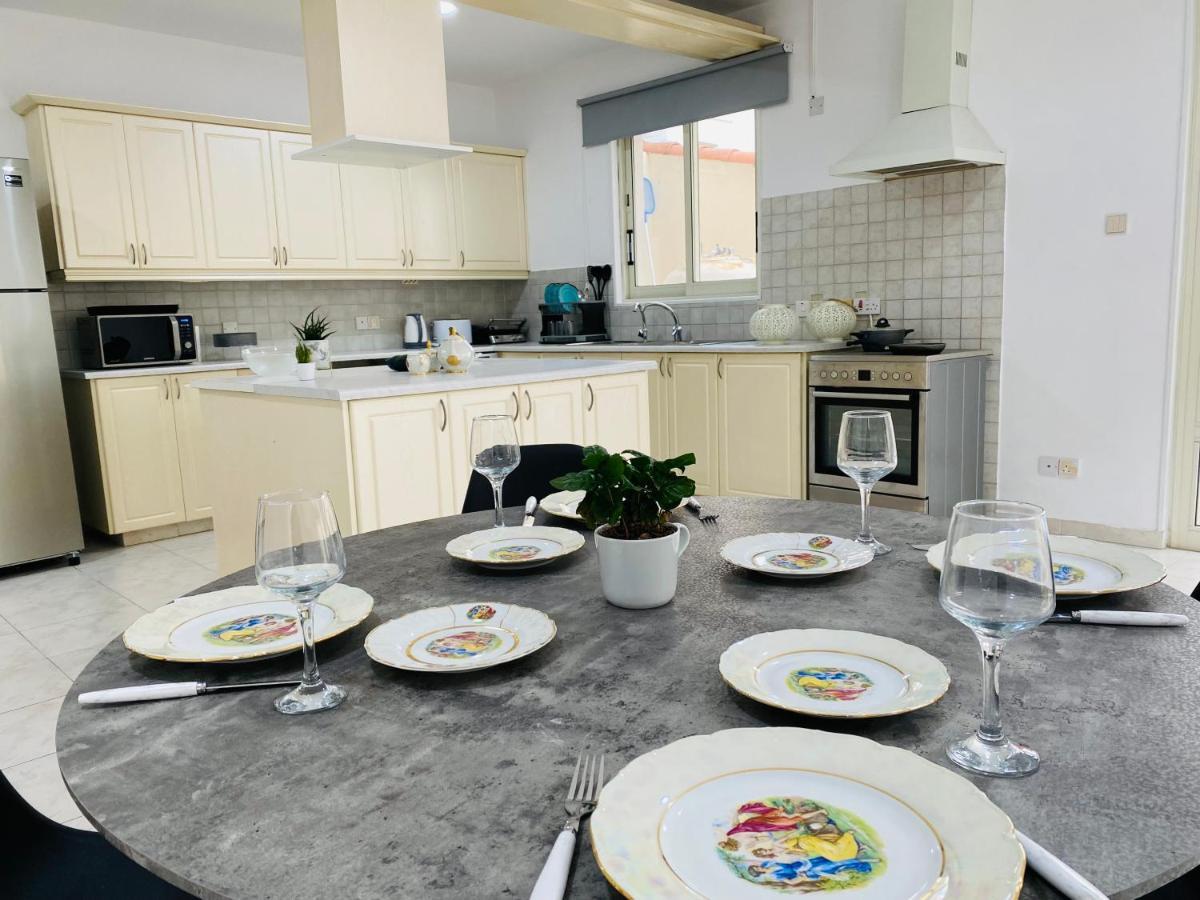 Gaia - 4 Bedroom House In Larnaca Lárnaca Exterior foto